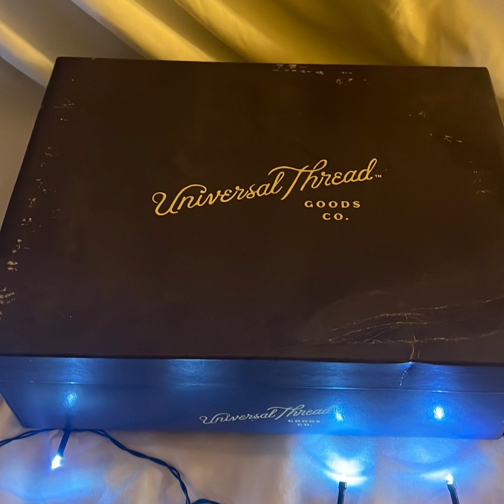 Universal Thread Alba Platform Memory Foam Heeled… - image 1